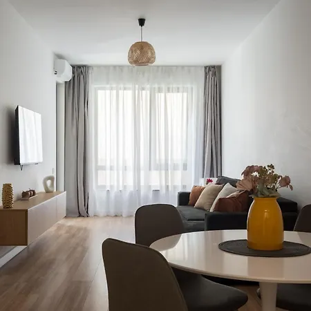 Luna Loft 1br With Parking