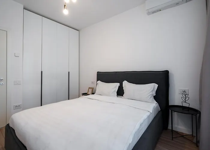 Luna Loft 1br With Parking דירה