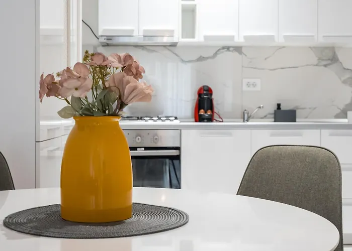 Luna Loft 1br With Parking Апартаменти Бухарест