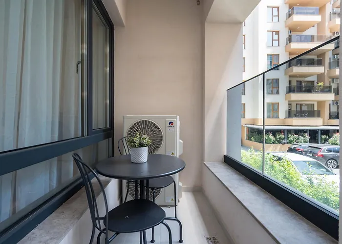 Luna Loft 1br With Parking *