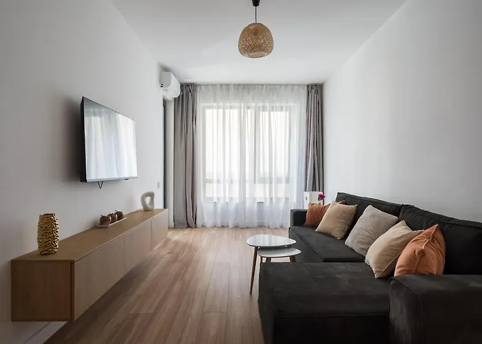 Апартаменти Luna Loft 1br With Parking Бухарест