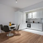 Luna Loft 1br With Parking بوخارست