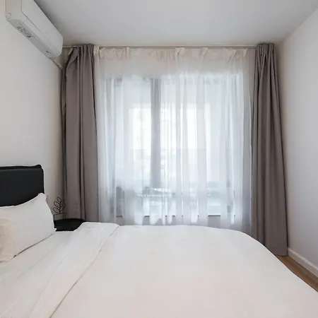 Luna Loft 1br With Parking Appartement